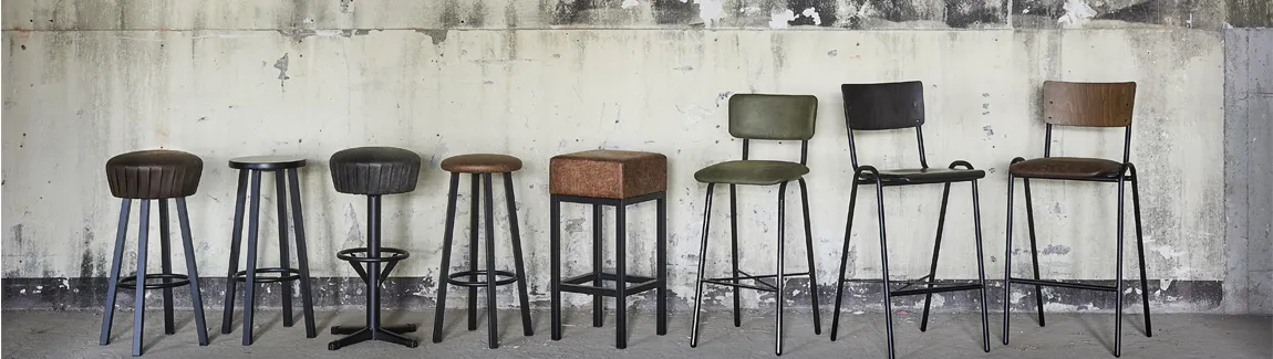 Barkrukken voor gebruik in kantines, bedrijfsrestaurants of aan hoge tafels op kantoor