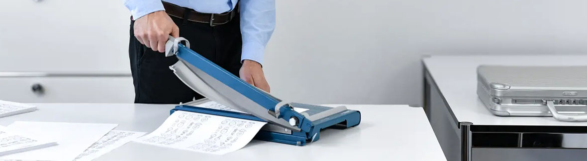 Hefboomsnijmachine voor papier snijden