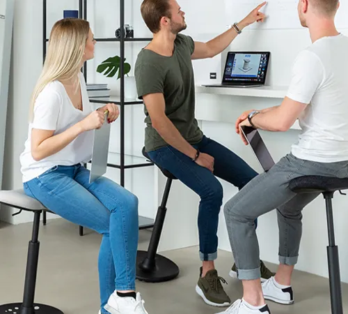 Wiebelkruk uit het assortiment krukken van Pro Office voor dynamisch en ergonomisch zitten