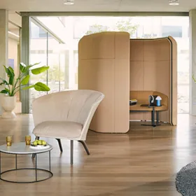 Soft seating voor informele overlegplekken en loungehoeken op kantoor
