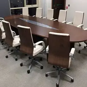 vergadertafel voor professioneel overleg en samenwerking