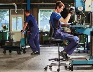 Ergonomische werkplaatskruk met rugsteun
