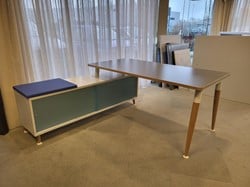 Bureau met kast 4Wood met massief houten poot 170 x 170cm wit / leisteen grijs / turquoise