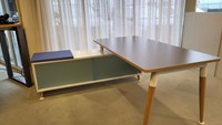 Bureau met kast 4Wood met massief houten poot 170 x 170cm wit / leisteen grijs / turquoise-2