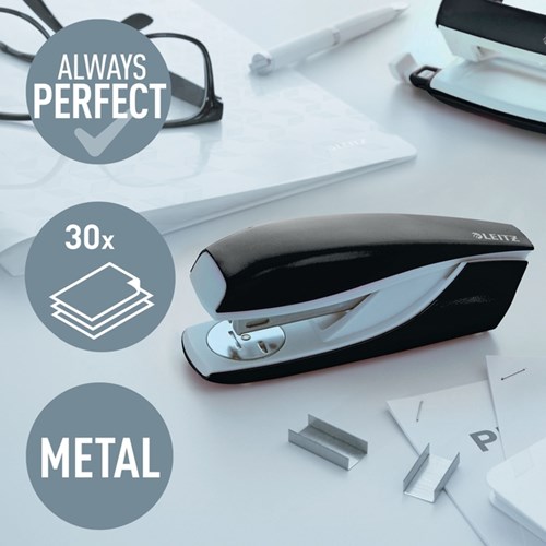 Nietmachine Leitz WOW NeXXt 30vel 24/6 zwart-2