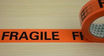 Verpakkingstape fragile breekbaar 50 mm x 66 m, oranje-3