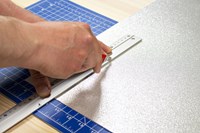 Snijmes Westcott Premium 9mm met metalen geleiding rood-2