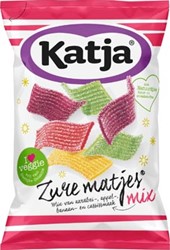Katja Zure Matjes snoep mix van aardbei- appel- banaan- en cassissmaak zak van 250 g