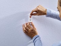 Tesa Klevende Spijker voor Behang en Pleisterwerk verstelbaar draagvermogen 1 kg blister van 2 stuks-4