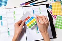 Herma etiketten 1856 rond 13mm roze 240stuks-2