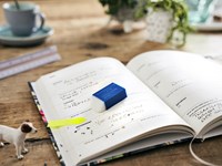 Gum edding R20 45x24x10mm kunststof wit met blauwe houder-3