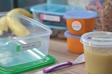 Avery Family gelamineerde etiketten etui met 24 etiketten geassorteerde formaten en fluo kleuren-3