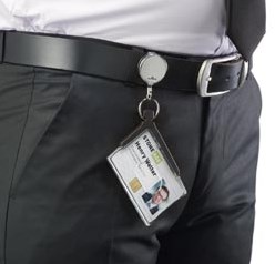 Veiligheidspashouder Durable 8307 met afrolmechanisme antr-2