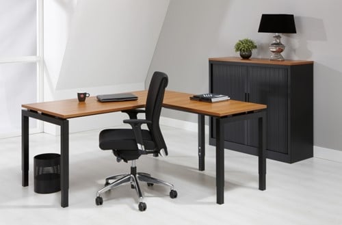 Hoekbureau zwart kersen.