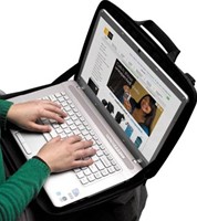 Laptophoes 16 inch Case Logic Hardshell-3