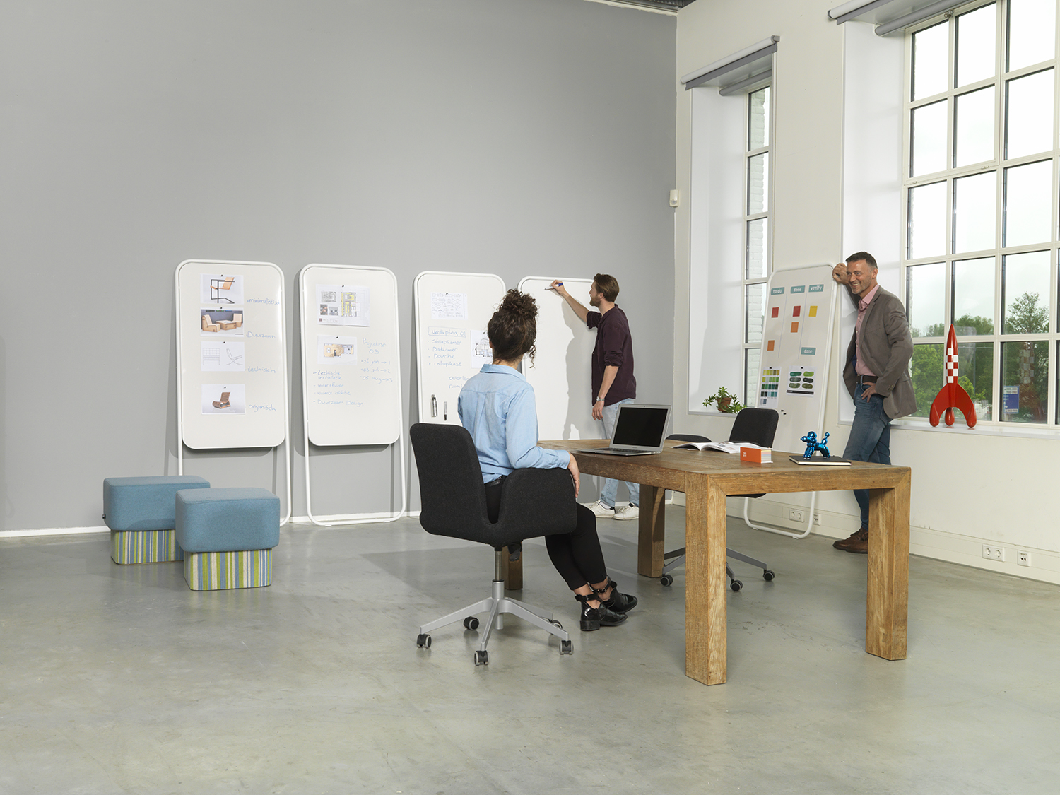 Verplaatsbaar dubbelzijdig whiteboard 190x76cm Momentum blauw-2