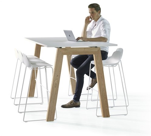 design-barkruk-Basso-wit