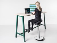 Hoge-vergadertafel-design