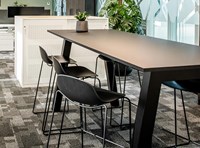 Hoge-vergadertafel
