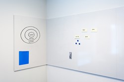 Whiteboard wandpaneel 98 x 198cm emaille randloos rechte hoek bedrukt