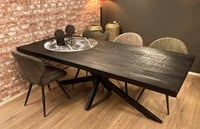 mangohouten-tafel-spinpoot-zwart