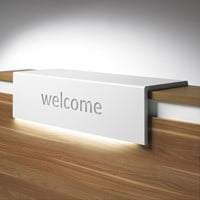 Receptiebalie Welcome met lage aanbouw in houtdecor-3