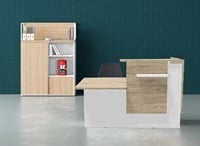 Kleine balie met bureau Free