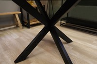 ronde-tafel-visgraat-hout