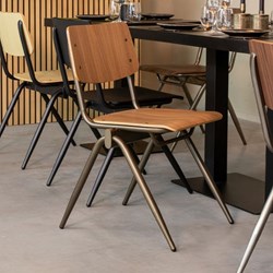 Schoolstoel stapelbaar industrieel walnoot