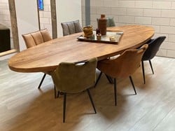 Mangohout tafel ovaal Mila met spinpoot