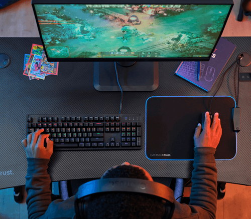 Trust-GXT-709-Luminus-game-bureau